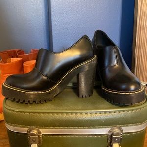Dr. Martens, ankle boot heel size 5